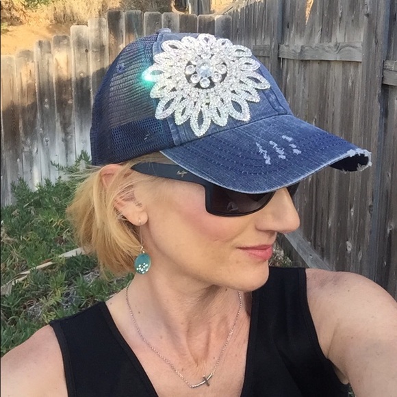 Vintage Style Baseball Hat - Picture 3 of 6